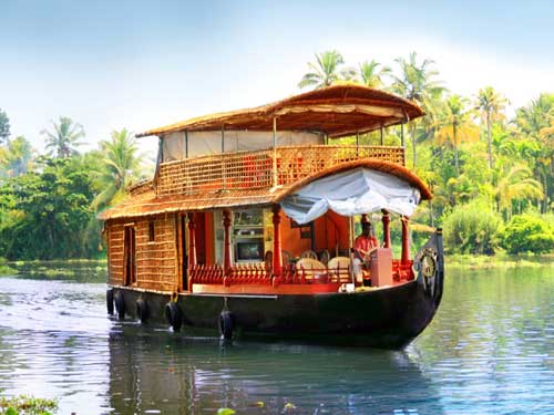 Best backwater tour packages Alleppey,Kumarakom,Cochin,Kerala
